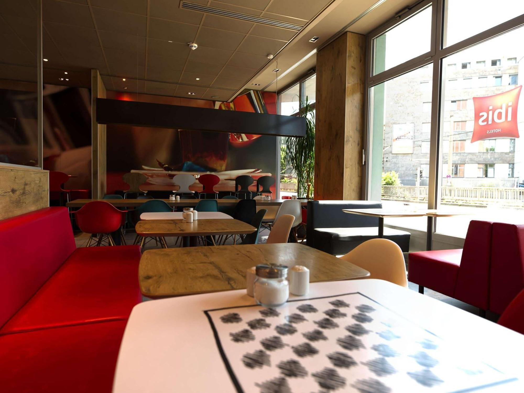 Ibis Koeln Centrum Bagian luar foto